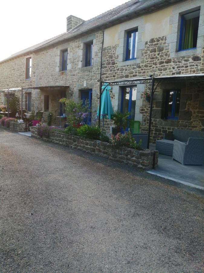 Le Douetaux Chambres D'Hotes La Baussaine Luaran gambar