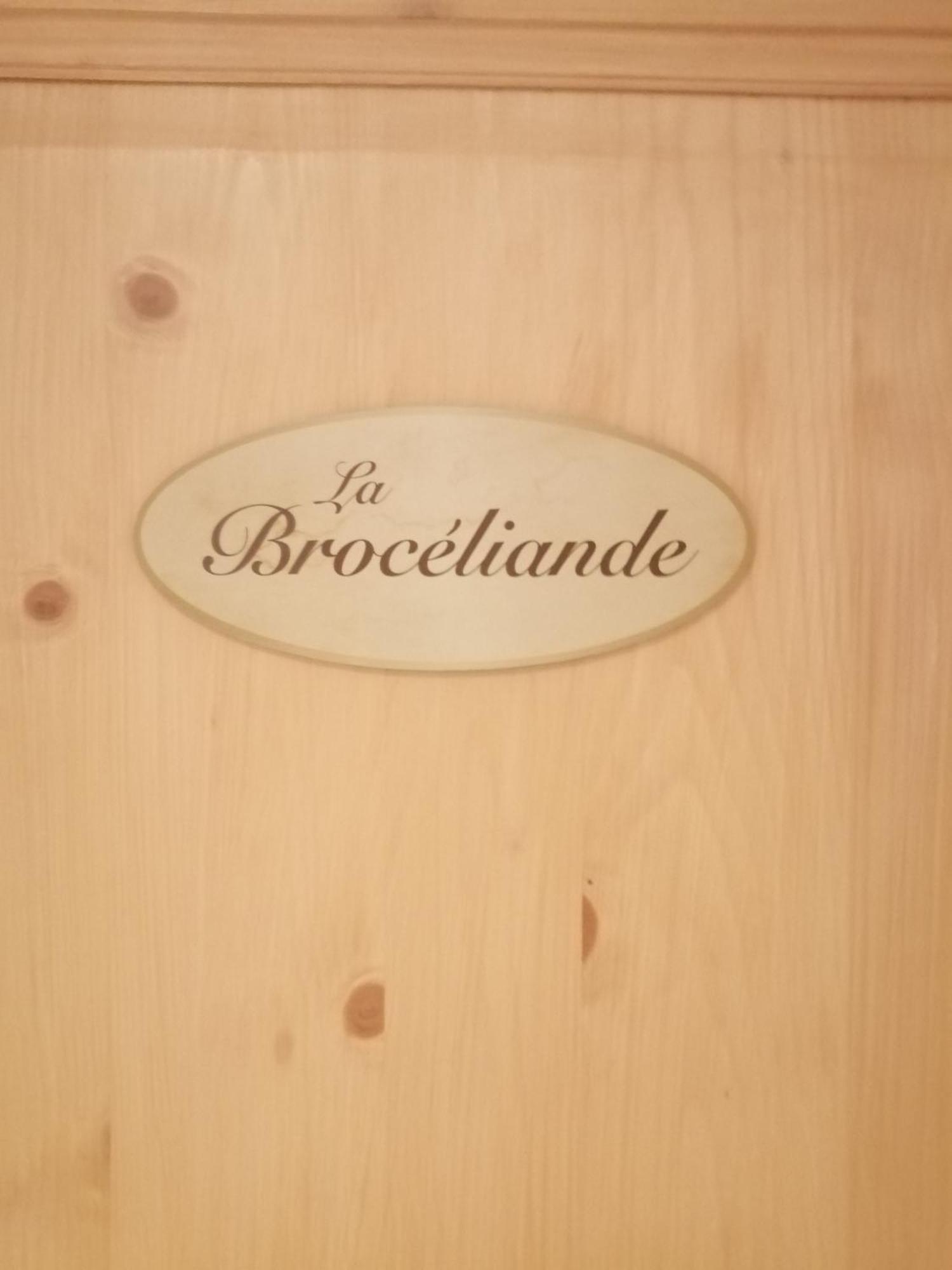 Le Douetaux Chambres D'Hotes La Baussaine Bilik gambar